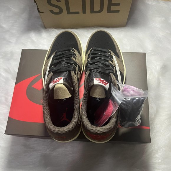 Air Jordan 1 Travis Scott AJ1 TS Barb low bar